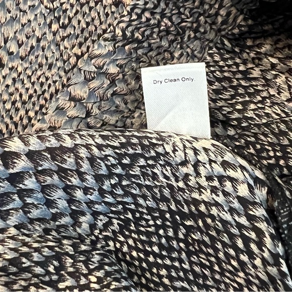 Otte Silk pants snake print pleated pockets high rise sz 6 - Picture 9 of 9